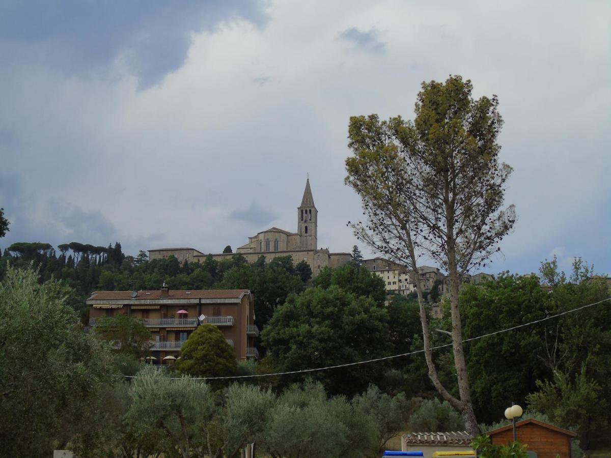 Agriturismo Camera Rosa Todi Dış mekan fotoğraf